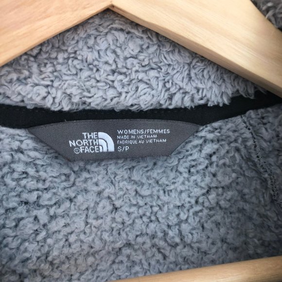 Small North Face Jacket - Picture 2 of 8